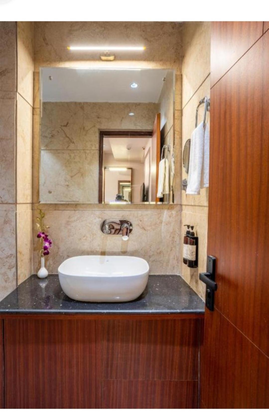 Hotel Sp Residency Near International Igi Airport Delhi Нью-Дели Экстерьер фото